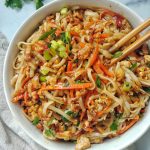 نودل برنج با توفو و سبزیجات